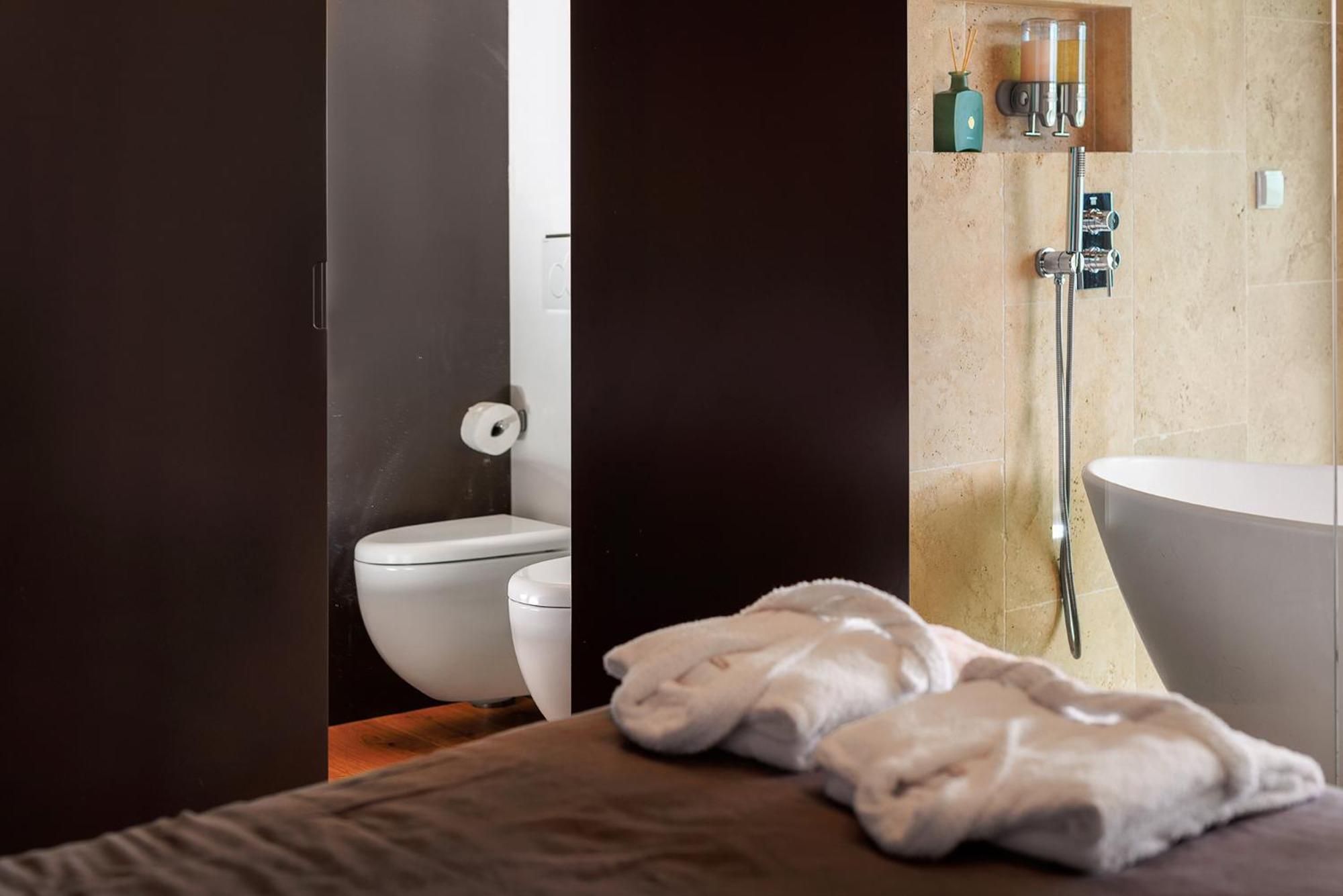 Old Town House By Real Vision Villa ฟุงชาล ภายนอก รูปภาพ